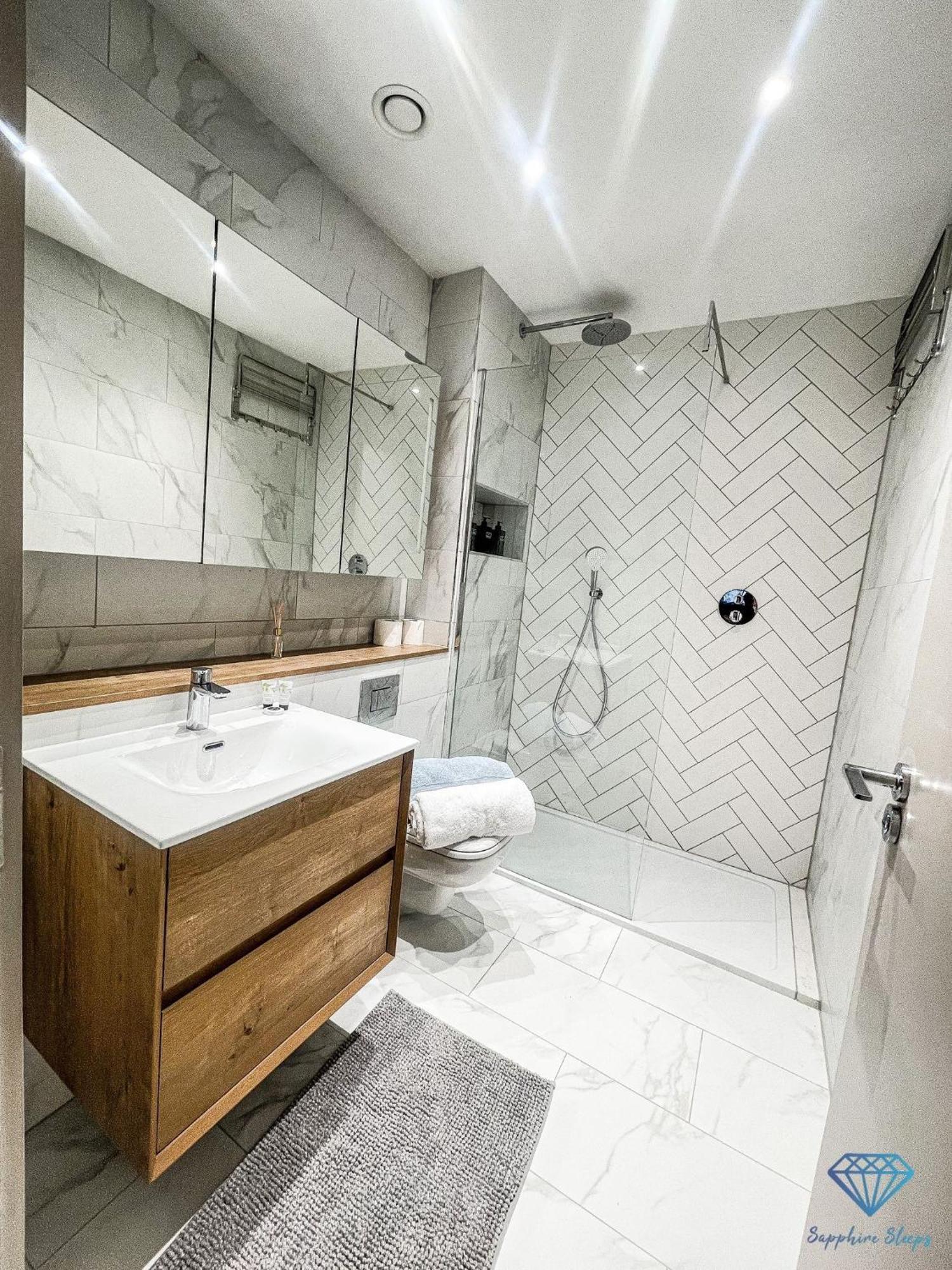 M1 City Centre 3 Bed 3 Bath Luxe Penthouse Manchester Esterno foto